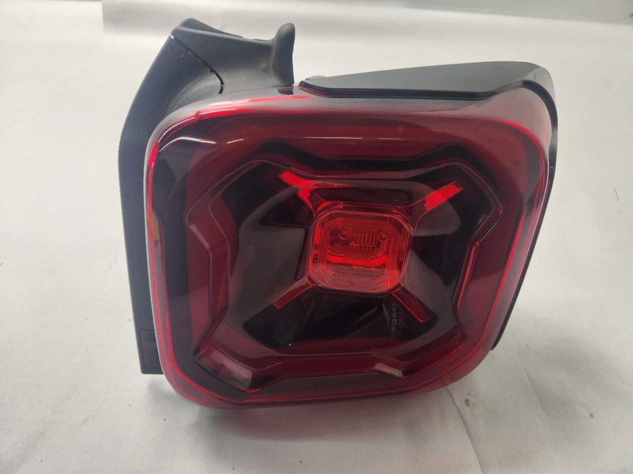 2021 JEEP RENEGADE Right HEADLAMP ASSEMBLY - 491497