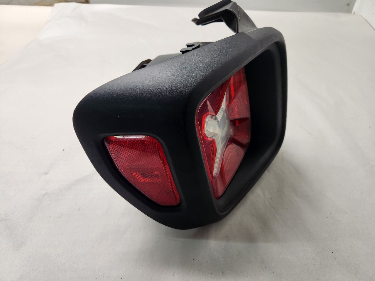 2019 JEEP RENEGADE Left TAIL LAMP - 491545 — photo 2