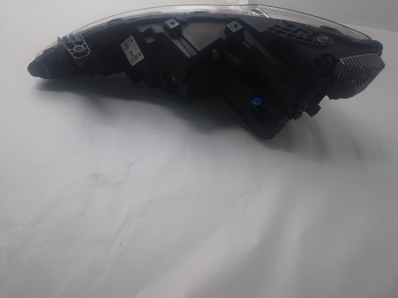2017 CHRYSLER PACIFICA Right HEADLAMP ASSEMBLY - 491550 — photo 2