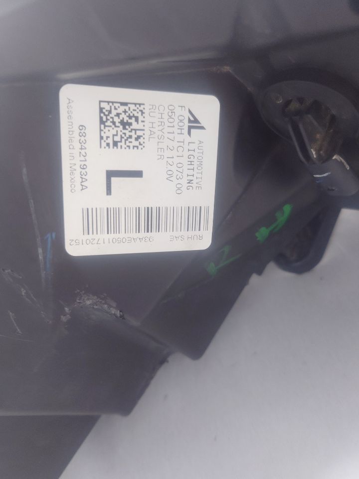 2017 CHRYSLER PACIFICA Left HEADLAMP ASSEMBLY - 491551 — photo 3