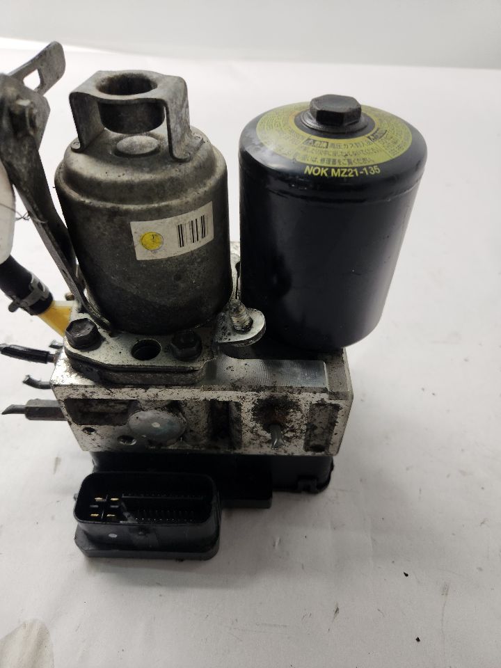 2005 TOYOTA PRIUS Anti-lock Brake Pts - 491684