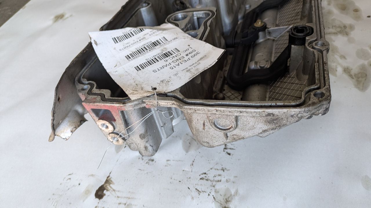 2014 BMW M5 VALVE COVER - 491715 — photo 5