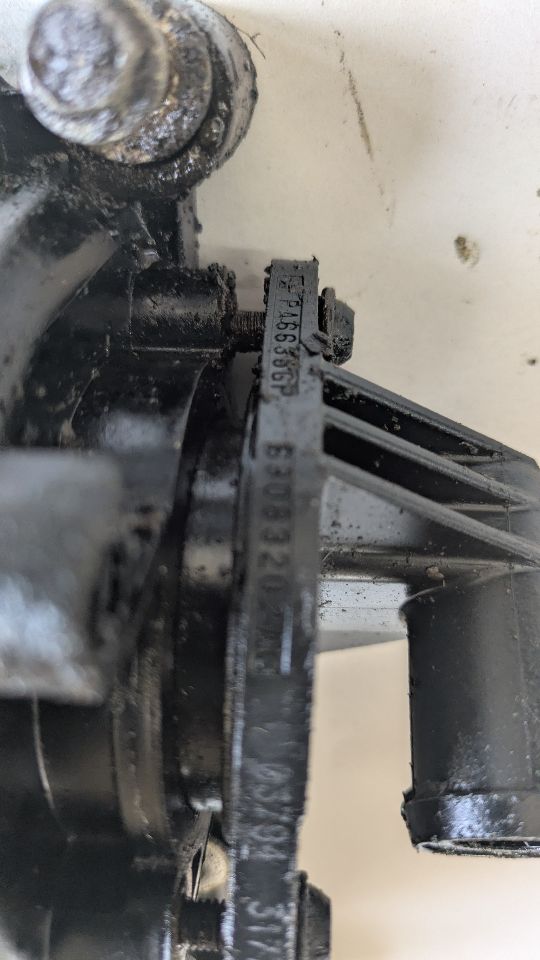2014 DODGE JOURNEY VALVE COVER - 491723 — photo 3