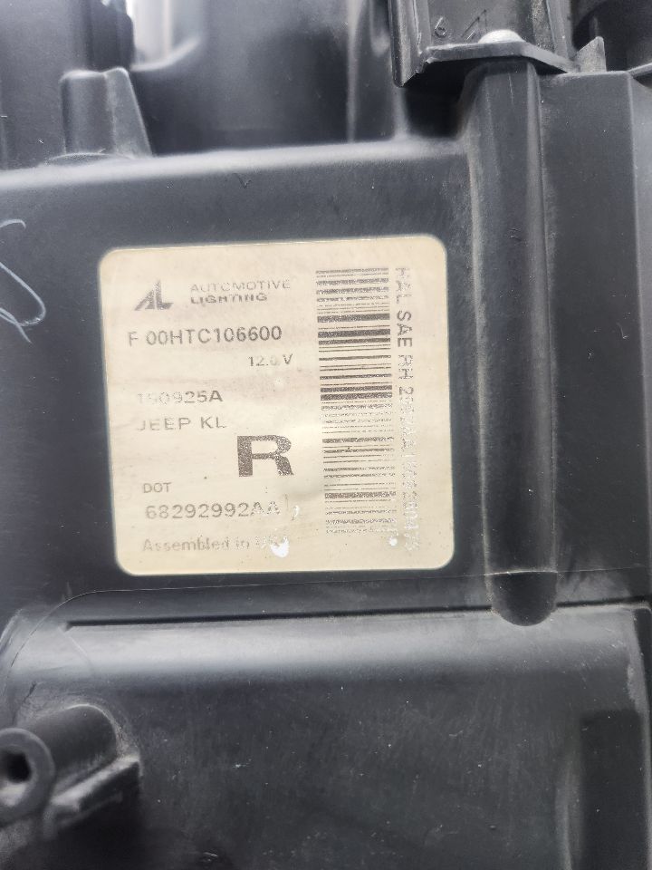 2016 JEEP CHEROKEE Right HEADLAMP ASSEMBLY - 491902 — photo 2