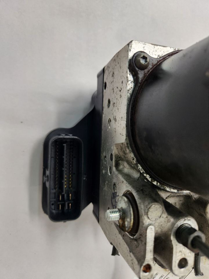 2006 LEXUS GS300 Anti-lock Brake Pts - 492142 — photo 2
