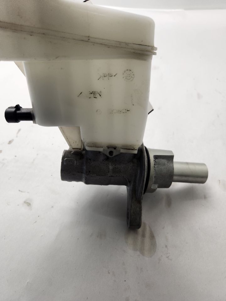 2018 JEEP RENEGADE 2.4L 4cyl Gasoline VVT BRAKE MASTER CYL - 492357 — photo 6
