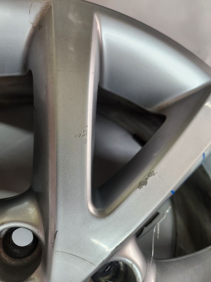 2014 VOLKSWAGEN JETTA WHEEL - 492367 — photo 4