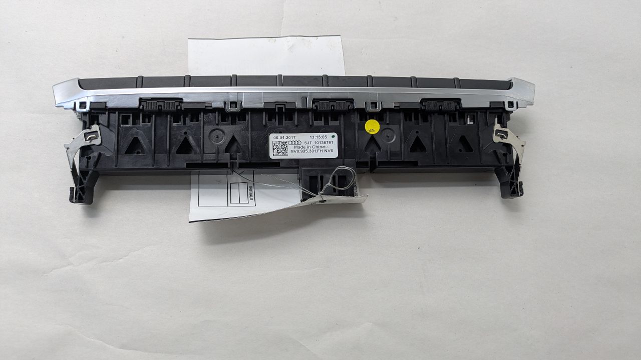 2017 AUDI S3 Dsh/Int/Seat Switch - 492371 — photo 2