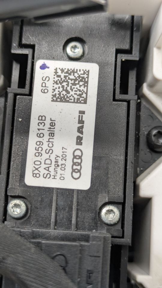 2017 AUDI S3 Console, Front - 492372 — photo 3