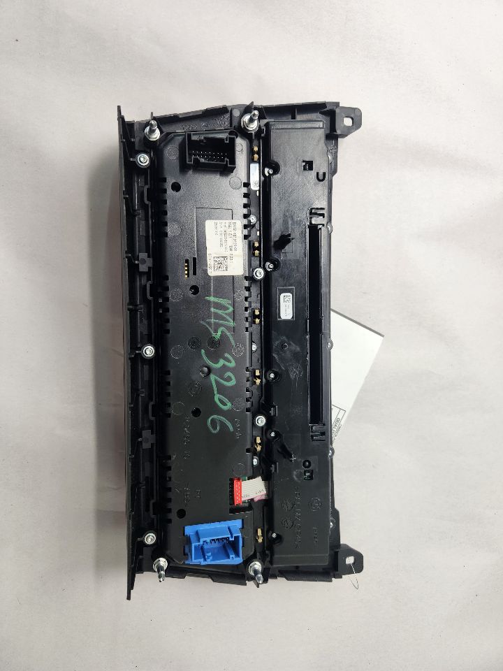 2016 BMW 528i TEMP CONTROL - 492453 — photo 2