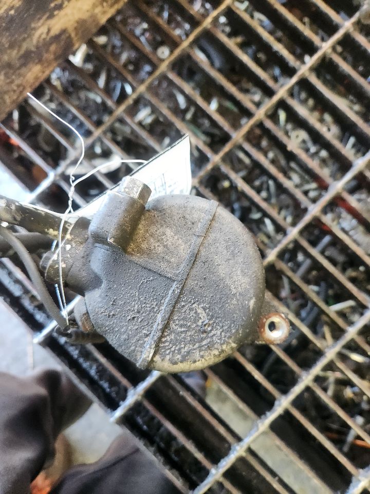 2000 SUZUKI VITARA AC COMPRESSOR - 492529 — photo 3