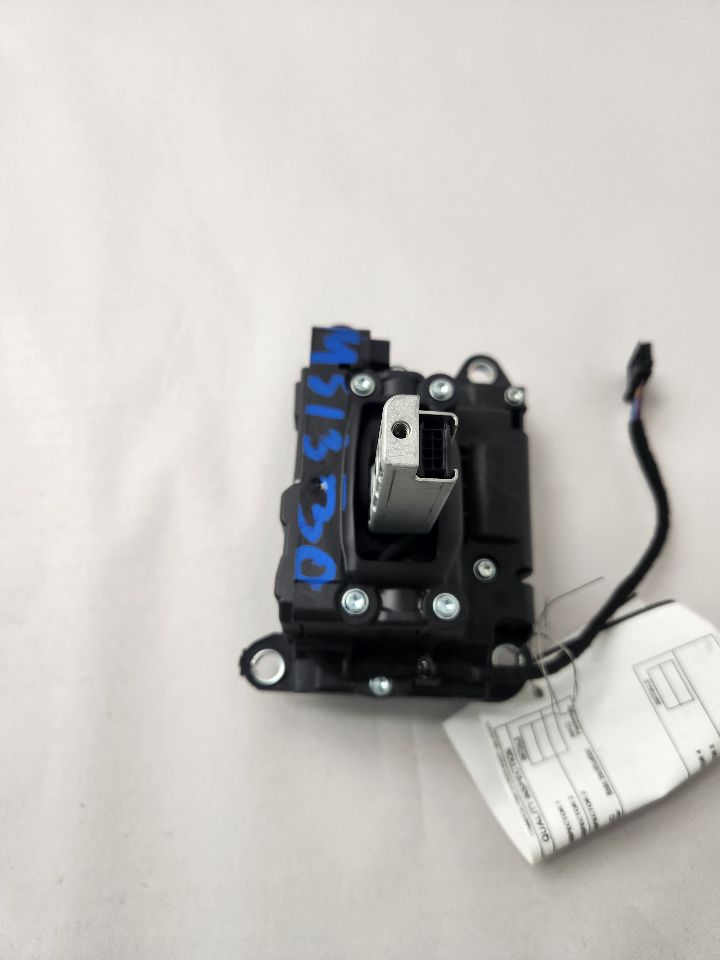 2017 AUDI A4 Trans Shift Assy - 492535 — photo 1