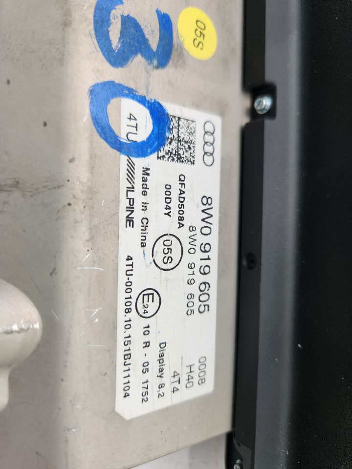 2017 AUDI A4 Info-GPS-TV Screen - 492539 — photo 4