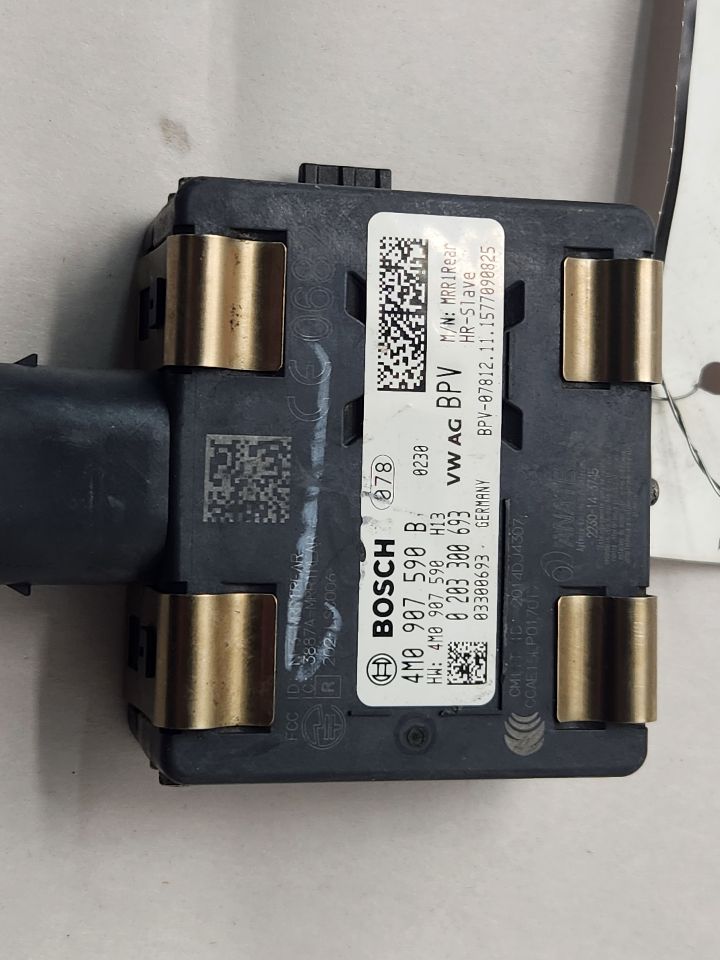 2017 AUDI A4 Left Camera Projector - 492541 — photo 1