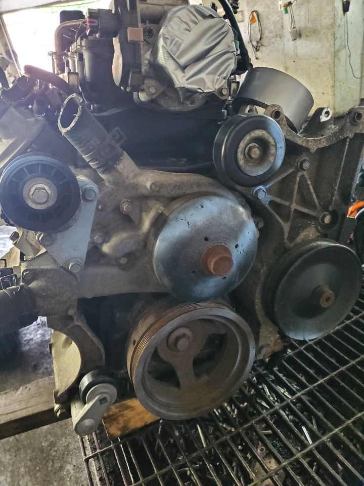 2007 CHEVROLET SUBURBAN 1500 8cyl Gasoline 5.3 FLEX ENGINE ASSEMBLY - 492734 — photo 3