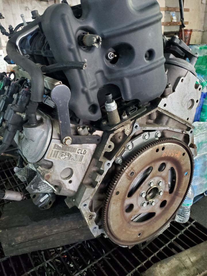 2007 CHEVROLET SUBURBAN 1500 8cyl Gasoline 5.3 FLEX ENGINE ASSEMBLY - 492734 — photo 5
