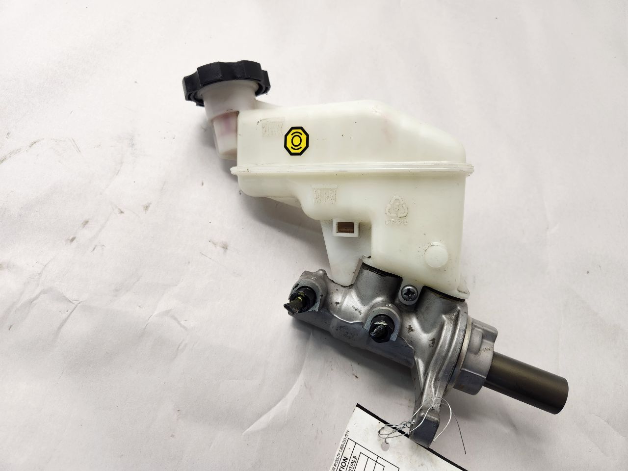 2015 HYUNDAI ELANTRA BRAKE MASTER CYL - 492875 — photo 2