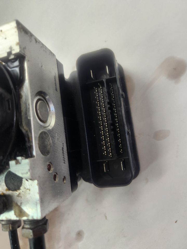 2012 FORD FOCUS Anti-lock Brake Pts - 492883 — photo 2