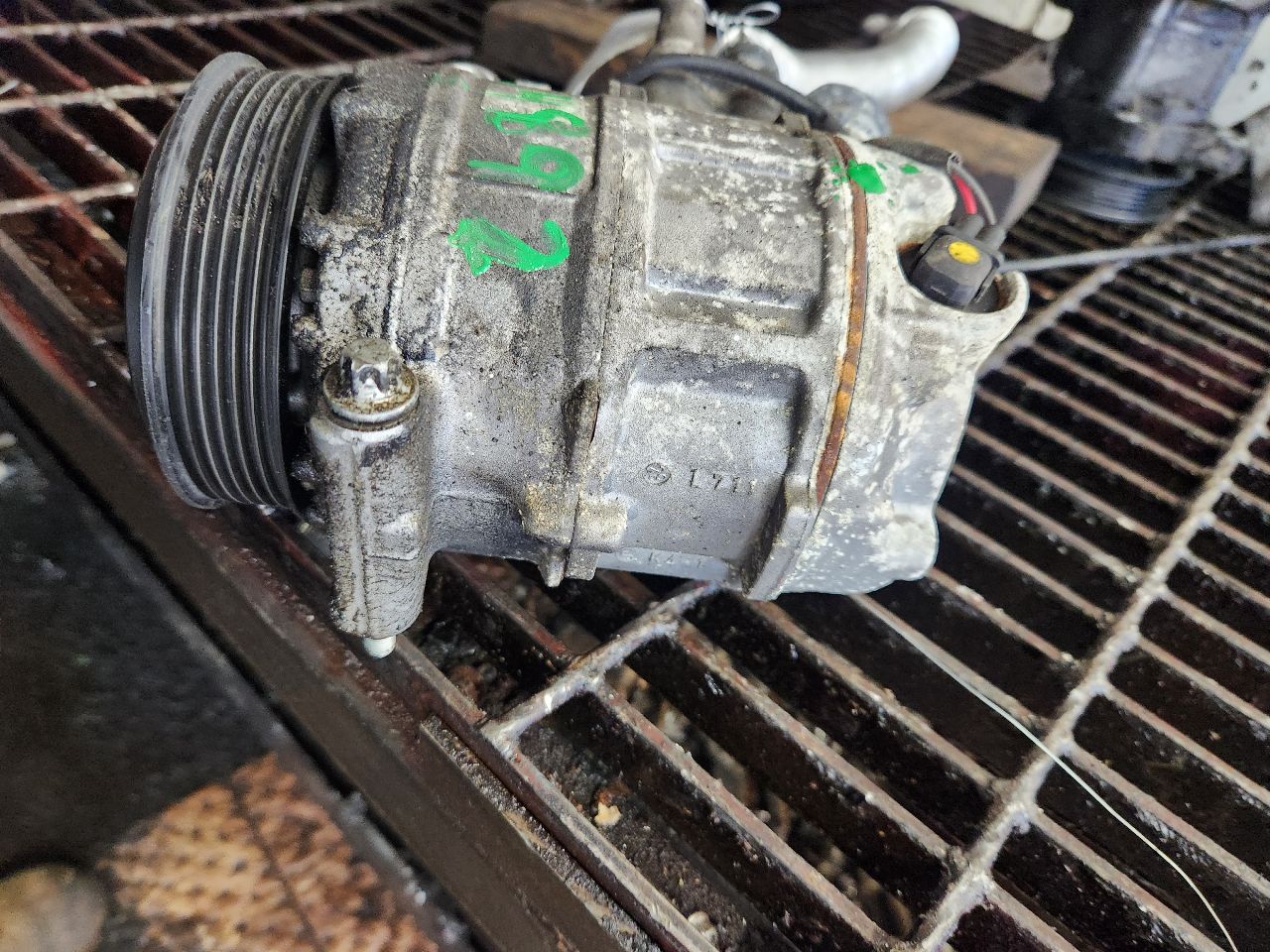 2006 MERCEDES-BENZ CLK AC COMPRESSOR - 492976 — photo 4