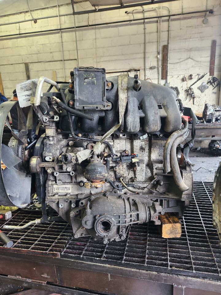 2008 GMC ENVOY ENGINE ASSEMBLY - 493155