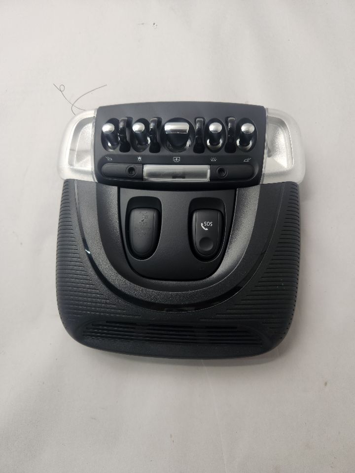 2022 MINI COOPER COOPER 1.5L 3cyl Gasoline Console, Front - 493192 — photo 1