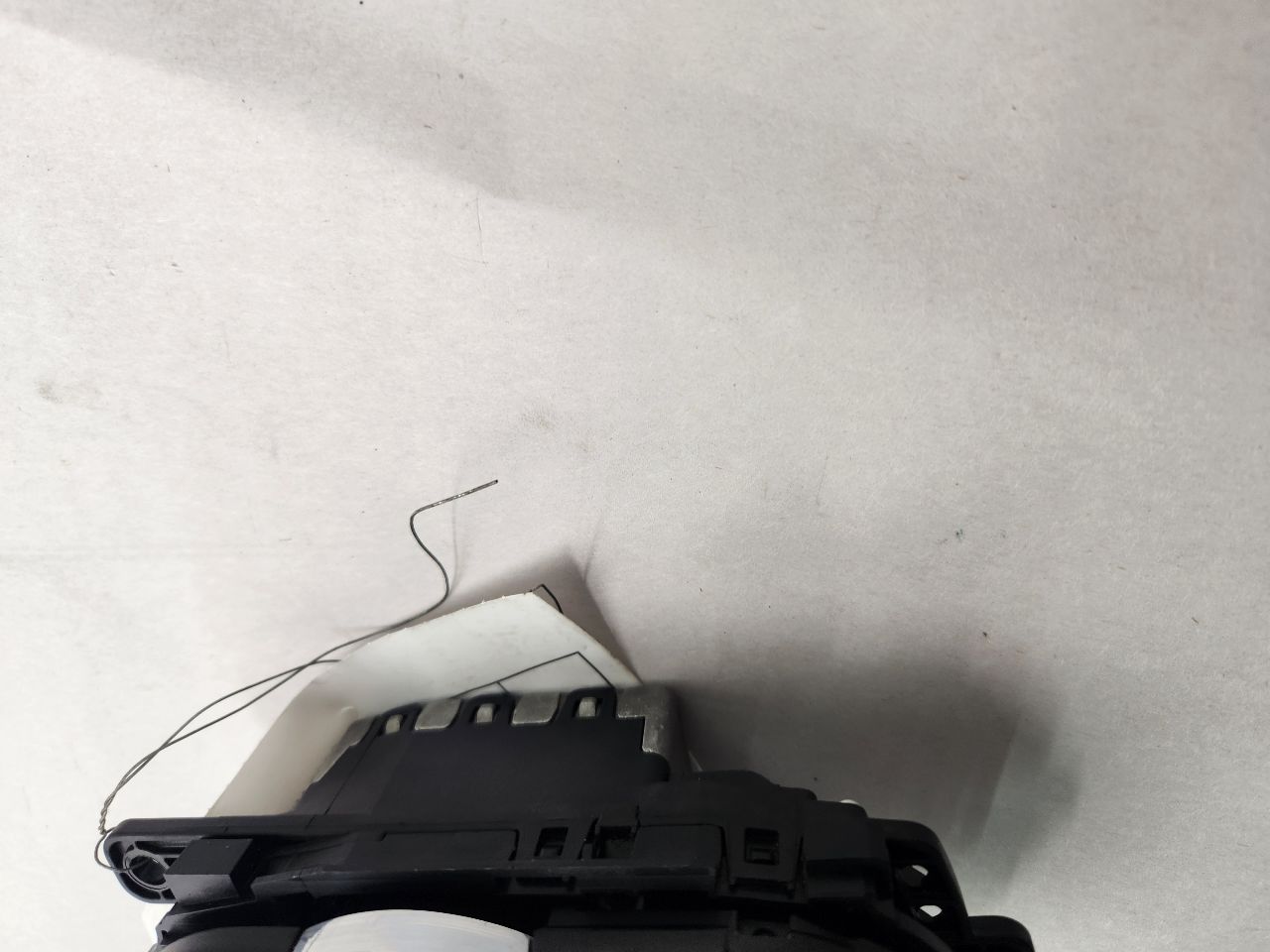 2022 MINI COOPER COOPER 1.5L 3cyl Gasoline Console, Front - 493194 — photo 3