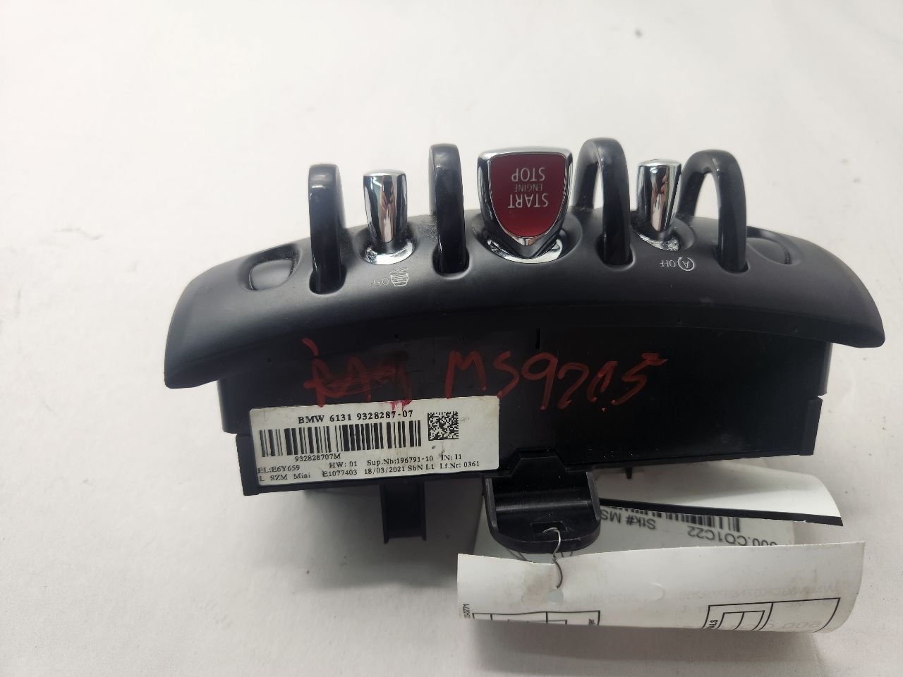 2022 MINI COOPER COOPER 1.5L 3cyl Gasoline Dsh/Int/Seat Switch - 493200 — photo 1