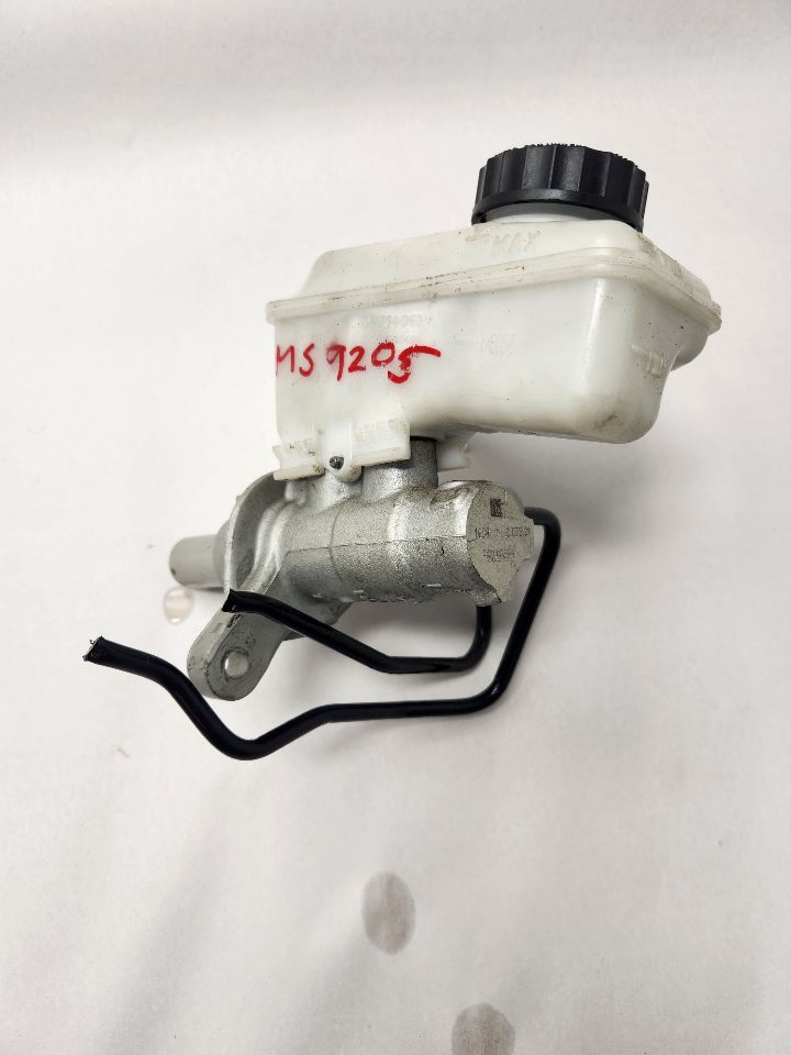 2022 MINI COOPER COOPER 1.5L 3cyl Gasoline BRAKE MASTER CYL - 493202 — photo 4