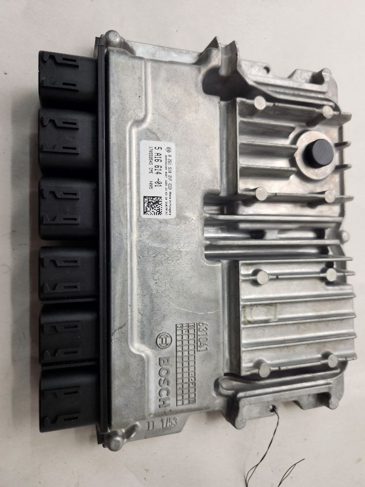 2022 MINI COOPER COOPER 1.5L 3cyl Gasoline Eng/Motor Cont Mod - 493206 — photo 2