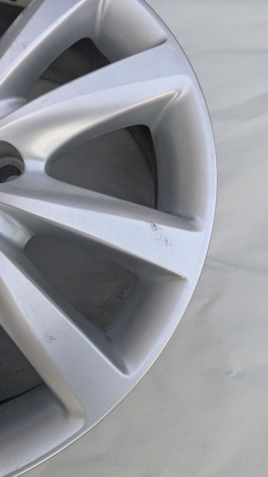 2016 CHRYSLER TOWN & COUNTRY WHEEL - 493211 — photo 3