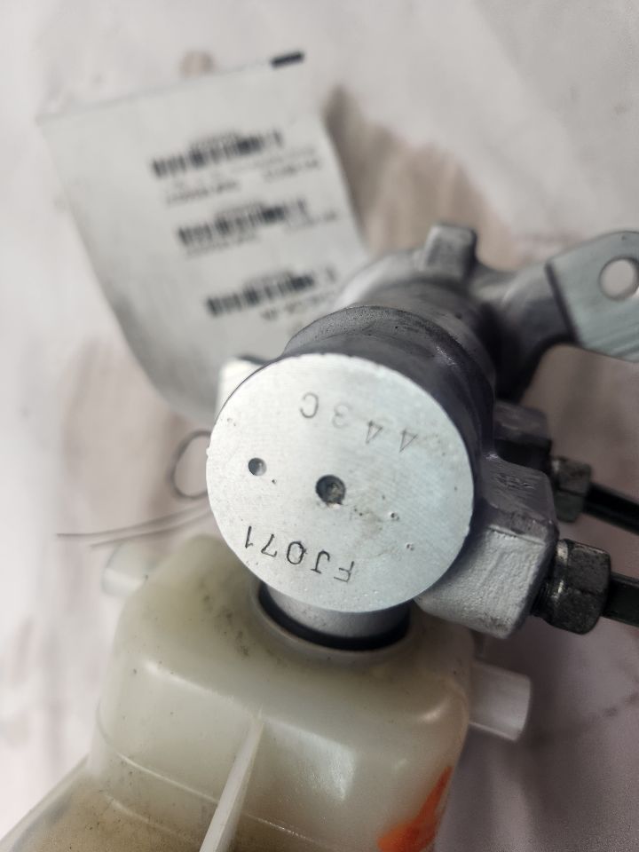 2014 SUBARU IMPREZA BRAKE MASTER CYL - 493227 — photo 4