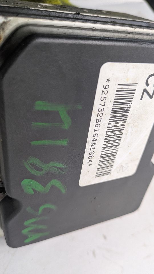 2007 CHEVROLET SUBURBAN 1500 8cyl Gasoline 5.3 FLEX Anti-lock Brake Pts - 493235 — photo 4