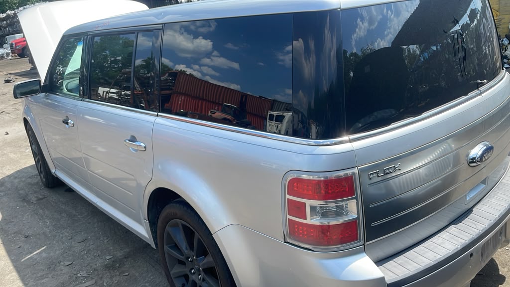 2010 FORD FLEX BUMPER ASSY, FRONT - 493680 — photo 4