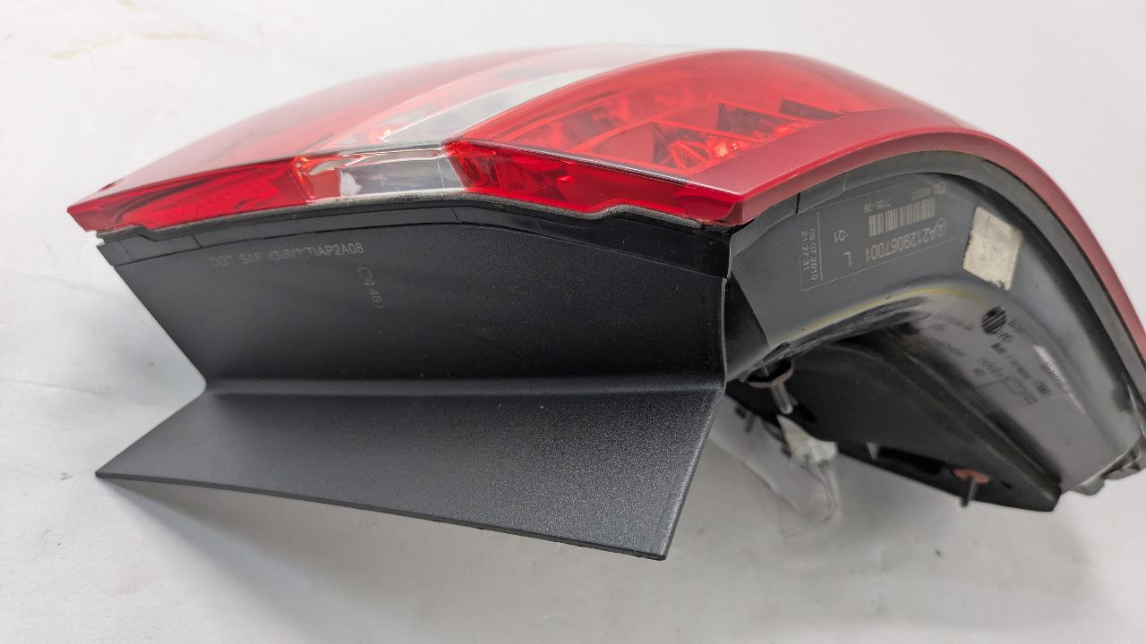 2011 MERCEDES-BENZ E-CLASS Left TAIL LAMP - 493837 — photo 3