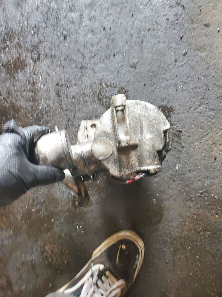2011 MERCEDES-BENZ E-CLASS AC COMPRESSOR - 493849 — photo 4