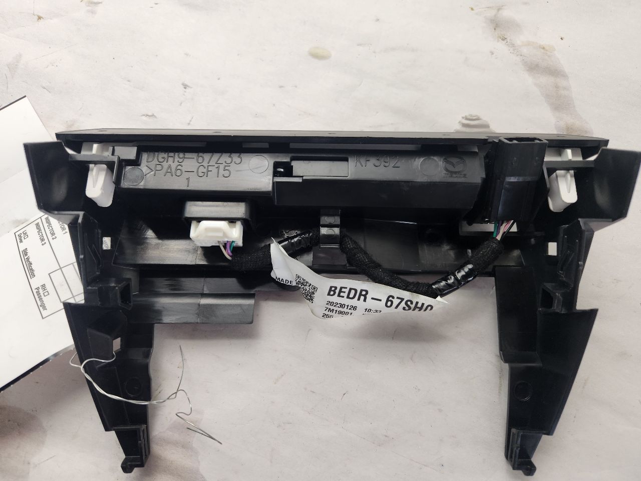 2023 MAZDA CX-30 Console, Front - 494145 — photo 2
