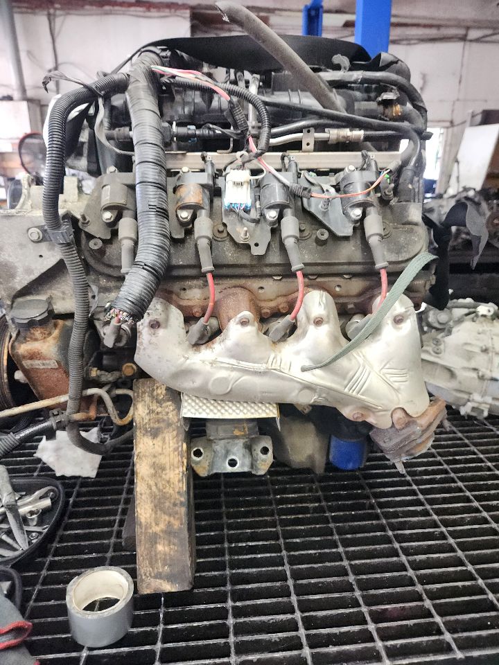2008 GMC YUKON ENGINE ASSEMBLY - 494609
