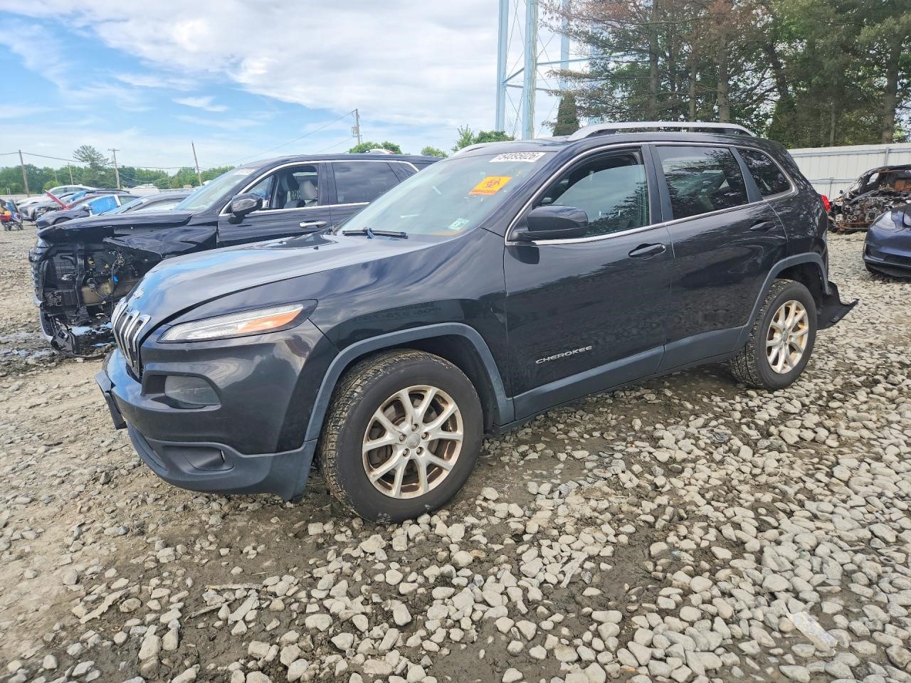 2015 JEEP CHEROKEE CARRIER ASSEMBLY - 496005