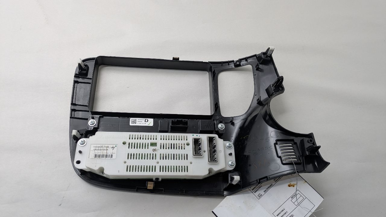 2017 MITSUBISHI OUTLANDER 4cyl Gasoline 2.4 TEMP CONTROL - 496097 — photo 2
