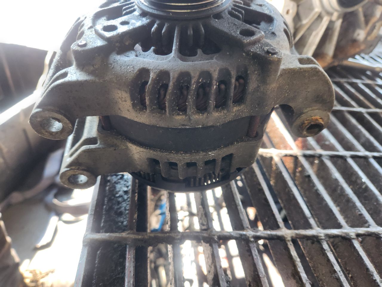 2013 DODGE DURANGO ALTERNATOR - 496210 — photo 2