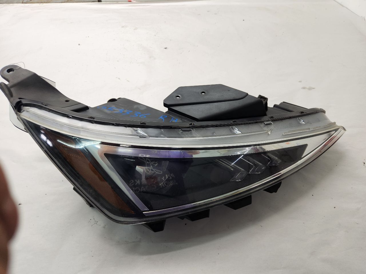 2019 HYUNDAI ELANTRA 2.0L 4cyl Gasoline VVT Right HEADLAMP ASSEMBLY - 496346