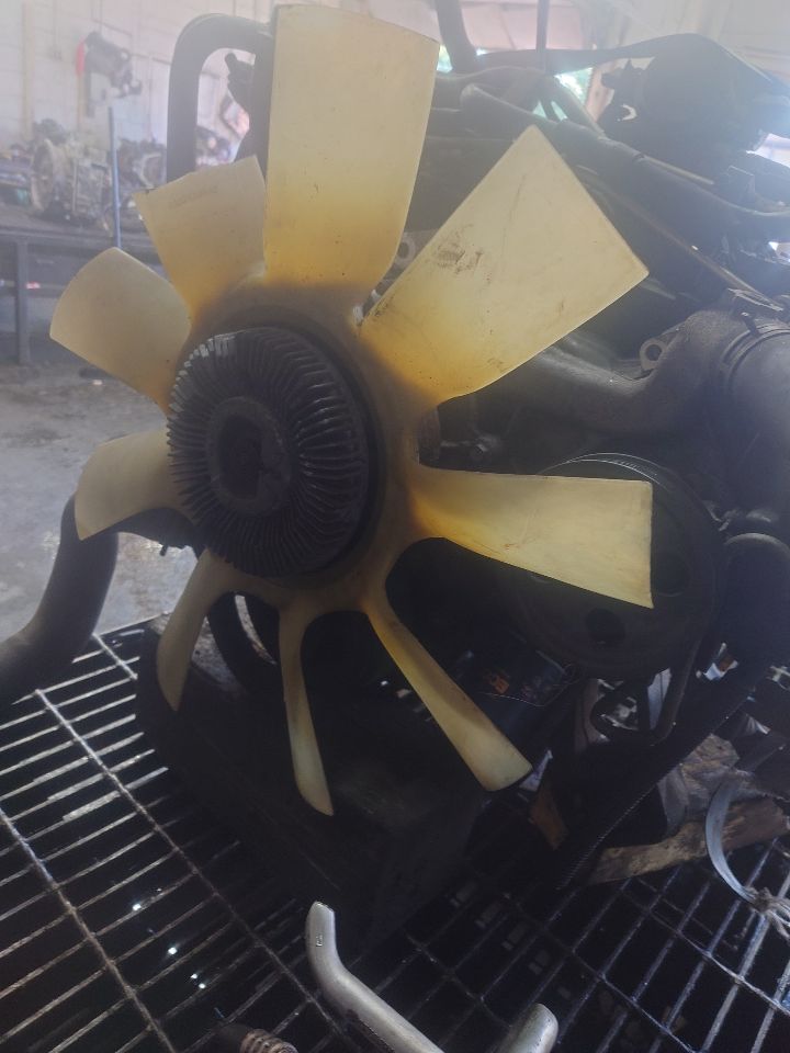 2005 DODGE DAKOTA ENGINE ASSEMBLY - 496738 — photo 2