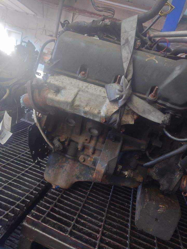 2005 DODGE DAKOTA ENGINE ASSEMBLY - 496738 — photo 5
