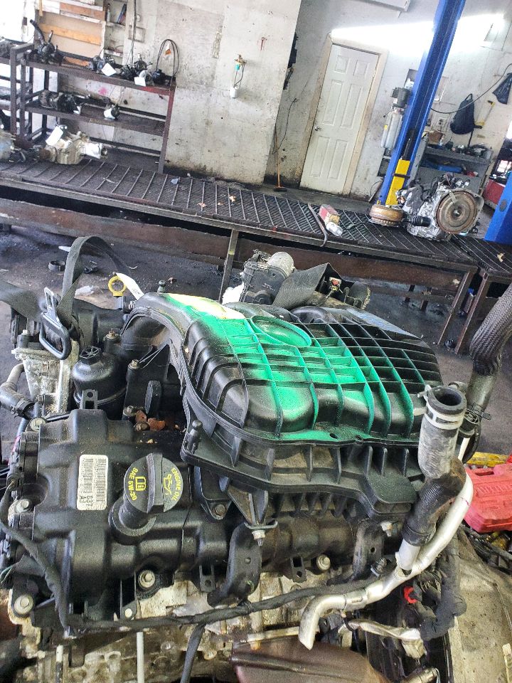2016 DODGE CHARGER 6cyl Gasoline 3.6 ENGINE ASSEMBLY - 496967 — photo 3