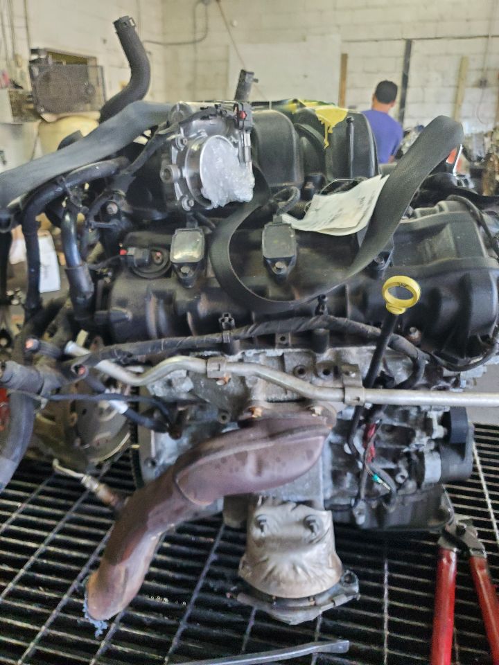 2016 DODGE CHARGER 6cyl Gasoline 3.6 ENGINE ASSEMBLY - 496967 — photo 5