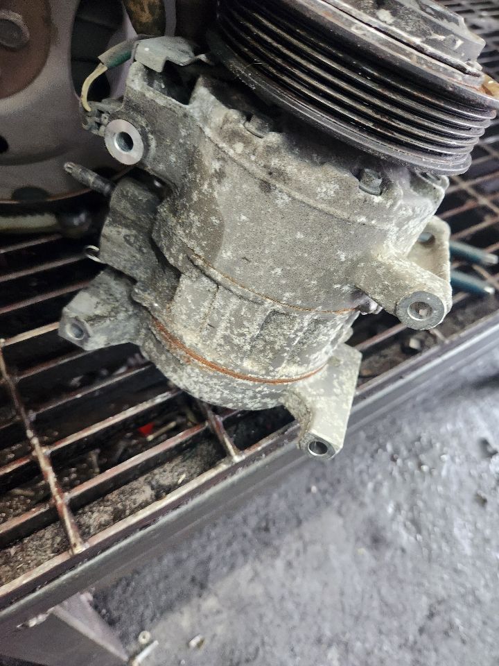 2014 DODGE CHARGER AC COMPRESSOR - 497738 — photo 2