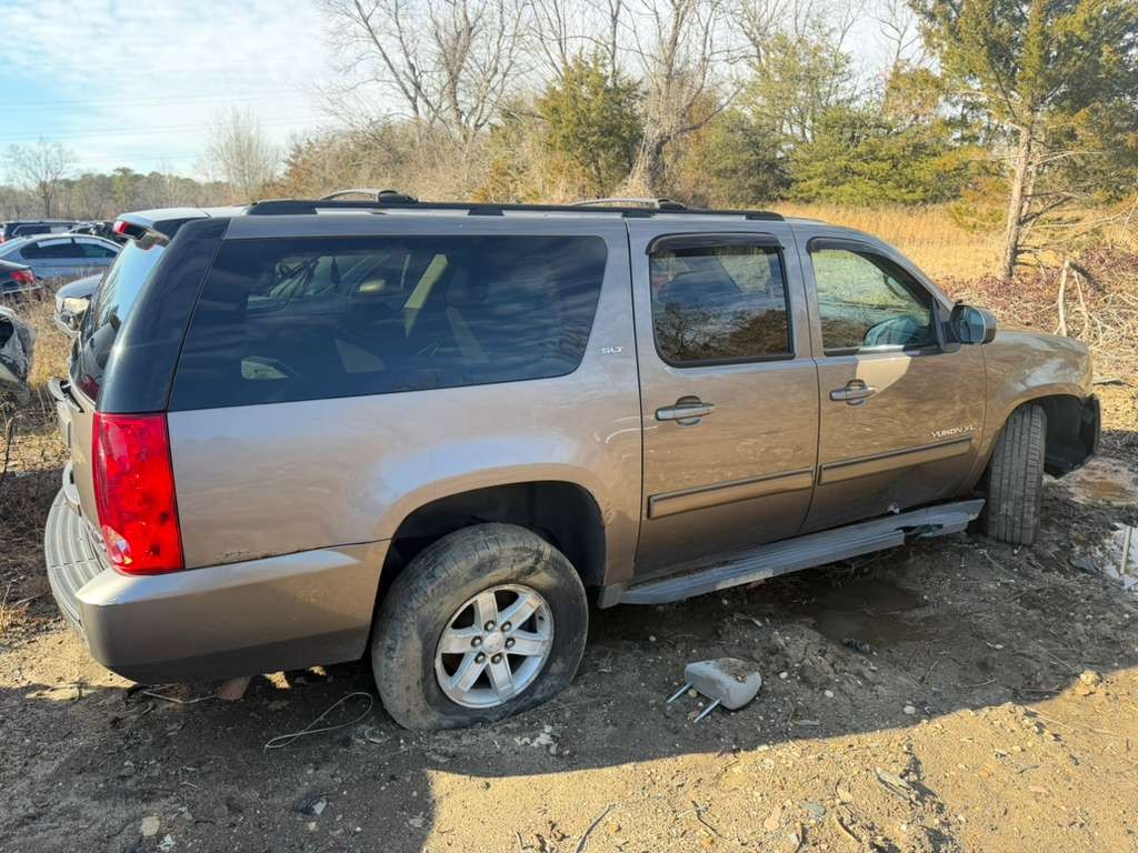 2013 GMC YUKON XL 1500 8cyl Gasoline 5.3 FLEX ENGINE ASSEMBLY - 497836 — photo 4