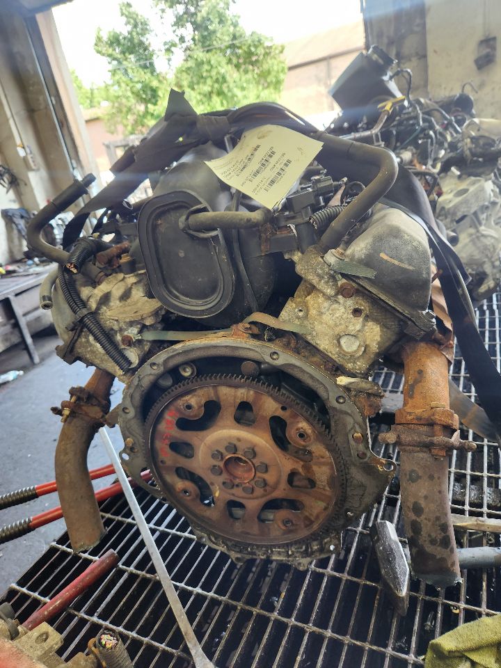 2002 DODGE 1500 PICKUP ENGINE ASSEMBLY - 498883 — photo 1