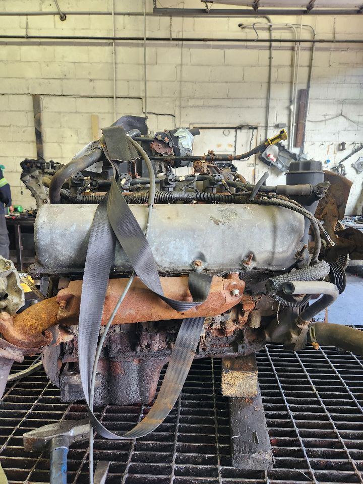 2002 DODGE 1500 PICKUP ENGINE ASSEMBLY - 498883 — photo 2