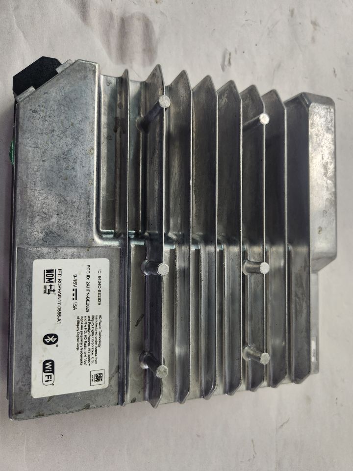 2022 GMC CANYON Radio Audio - 498917 — photo 2